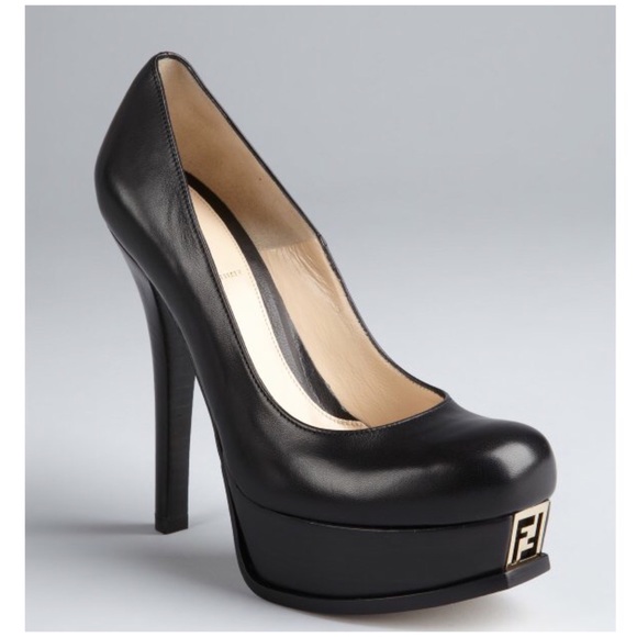 fendi black pumps